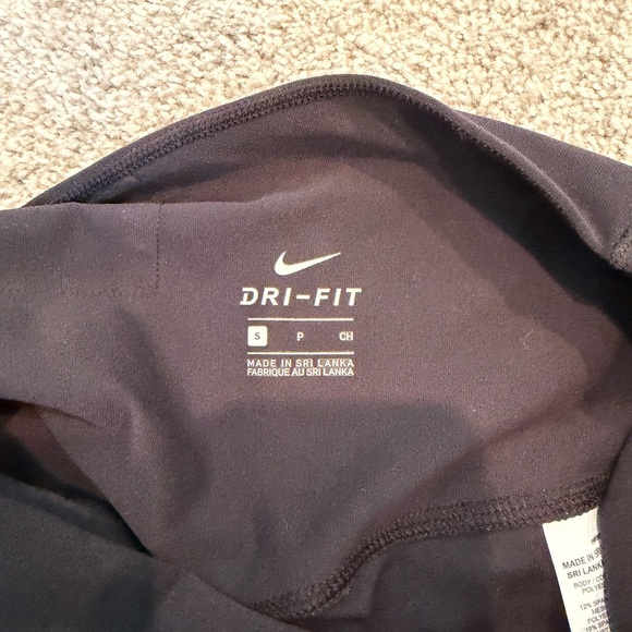 Women's Nike “Just Do It” Black Motivational Leggings w/ Mesh + hidden pocket! - Picture 11 of 11